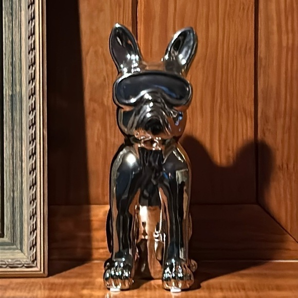 Après-ski French Bulldog Dog Chrome Statue Modern Rare Après Ski Patrol GOGGLES - Picture 12 of 14